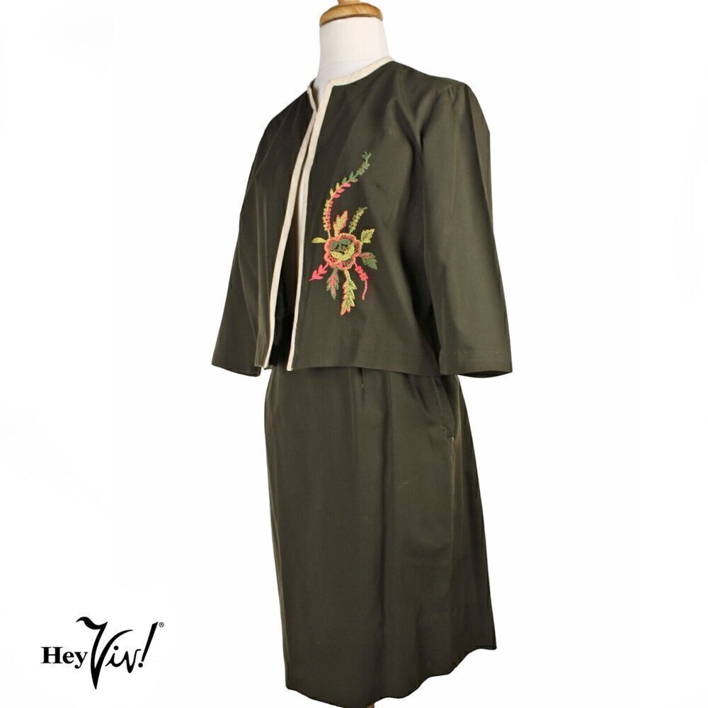 Vintage Dark Green Embroidered Jacket and Metal Zip Skirt B38 W27 - Hey Viv